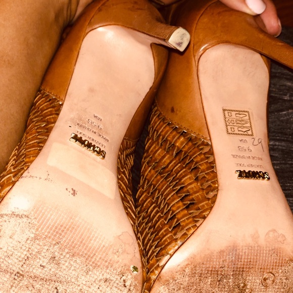 Shoes - Picture 3 of 3